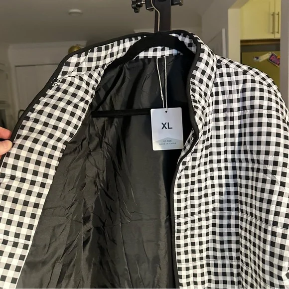 Yeokou Women's Cropped Puffer/Quilted Lightweight Jacket in Black White Gingham - Picture 5 of 11